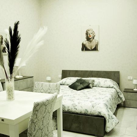 Mincasa Nel Cuore Di Napoli Luaran gambar