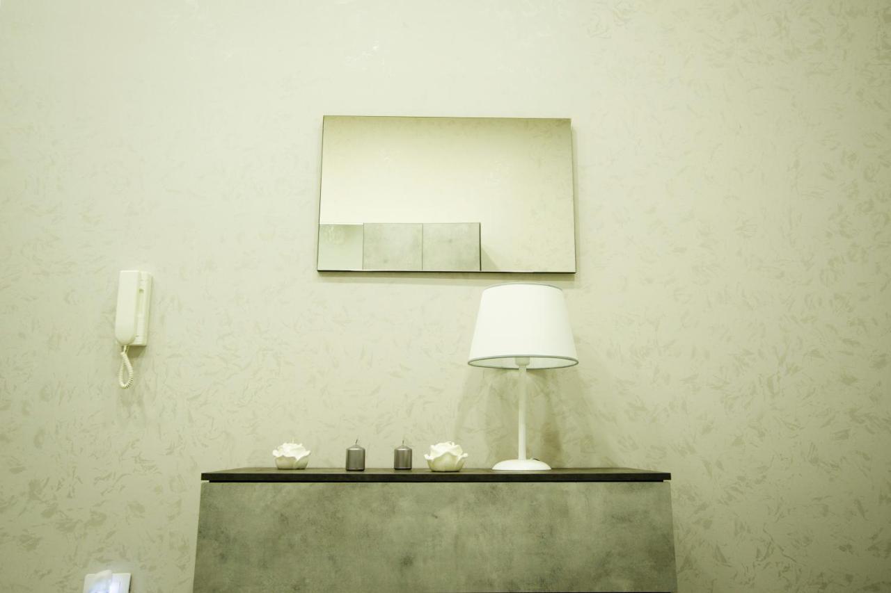 Mincasa Nel Cuore Di Napoli Luaran gambar