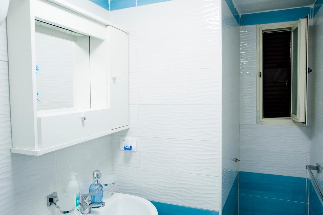 Mincasa Nel Cuore Di Napoli Luaran gambar