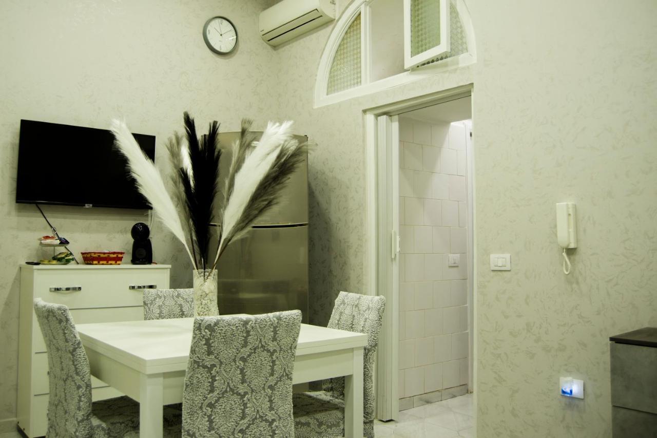 Mincasa Nel Cuore Di Napoli Luaran gambar